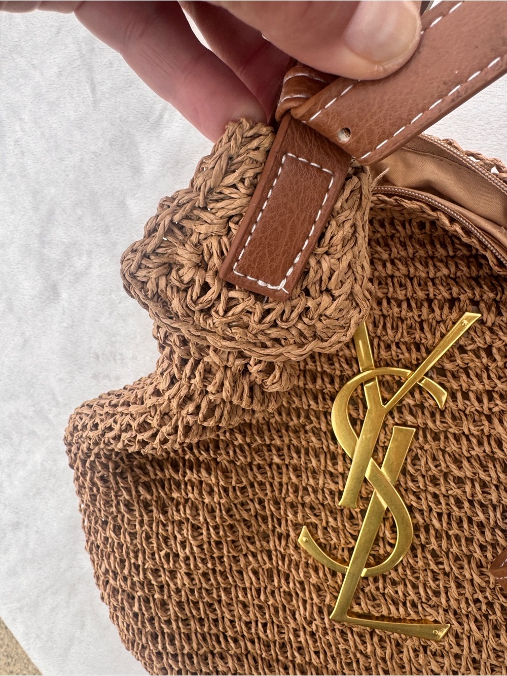 Yves Saint Laurent Brown Woven Shoulder Bag with Gold Logo - Picture 4 of 10